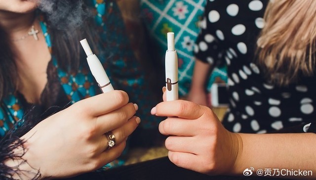 Jaki e-papieros jednorazowy wybrać? Poznaj skład liquidu