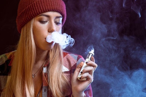 E-papierosy w Krzeszowicach: Jak Wybrać Idealny Model i Unikać Pułapek?