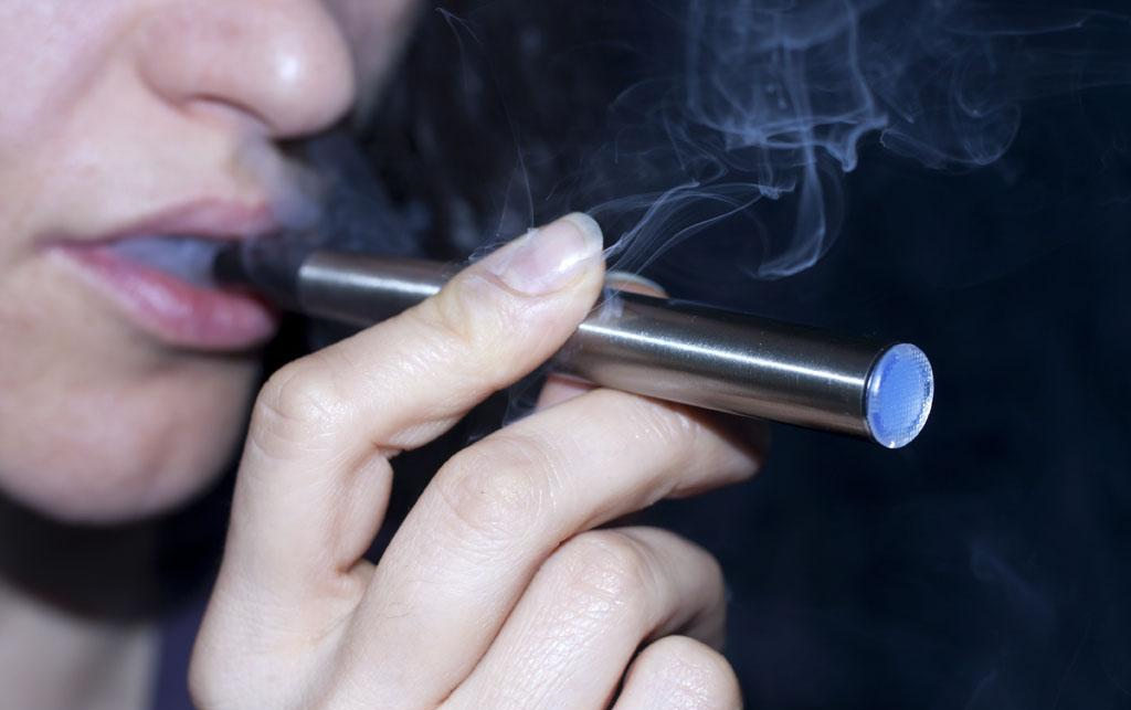 Jak wybrać idealny e-papieros? Przewodnik po mocy, liquidach i technologii