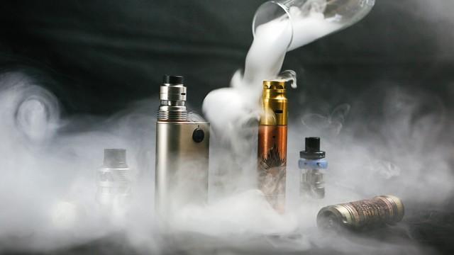 Jak wybrać idealny e-papieros: budowa, smaki i bezpieczeństwo?