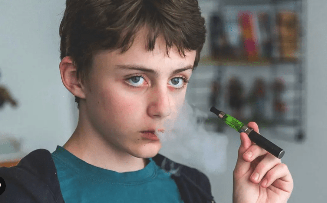 E-papierosy: Co Musisz Wiedzieć o Wyborze, Użytkowaniu i Przepisach w 2024?