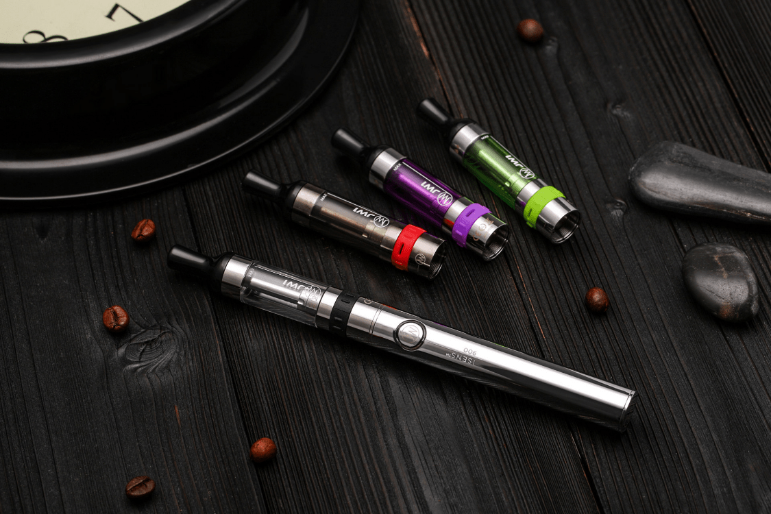 E-papierosy: Jaki model wybrać i co z nikotyną w Blue Razz Ice?