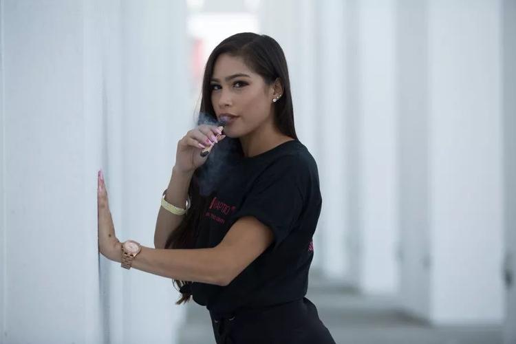 Jaki e-papieros na start? Jak dobrać moc liquidu?