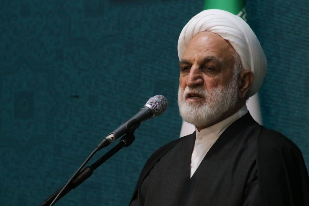 اشد مجازات در انتظار مدیرانی که همدست قاچاقچیان و مفسدین باشند