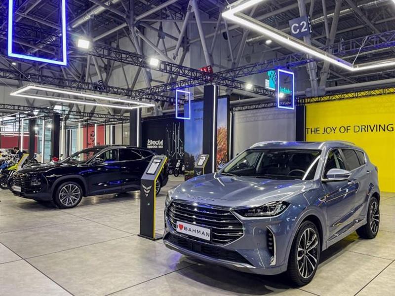 طرحهای ویژه فروش محصولات تجاری و موتورسیکلت گروه بهمن و معرفی پنج محصول جدید در نمایشگاه خودرو تهران طرحهای ویژه فروش محصولات تجاری و موتورسیکلت گروه بهمن و معرفی پنج محصول جدید در نمایشگاه خودرو تهران