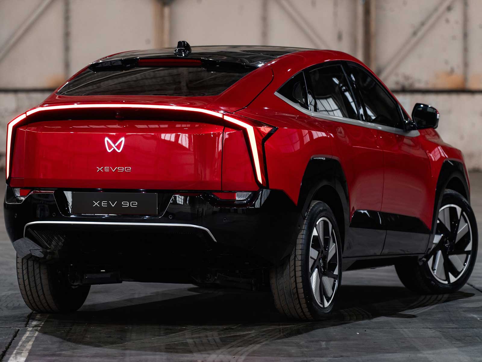 معرفی خودروی الکتریکی هندی ماهیندرا  XEV 9e؛ ترکیب بی‌نظیر لوکس و عملکرد دینامیک