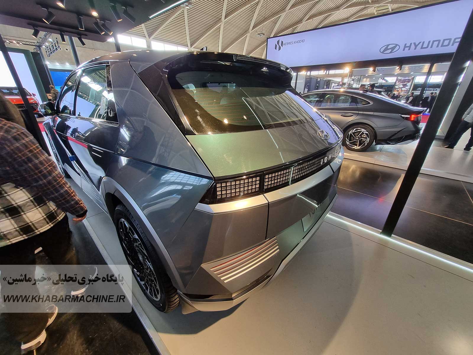 هیوندای آیونیک 2025 در نمایشگاه خودرو تهران رونمایی شد هیوندای آیونیک 2025 در نمایشگاه خودرو تهران رونمایی شد