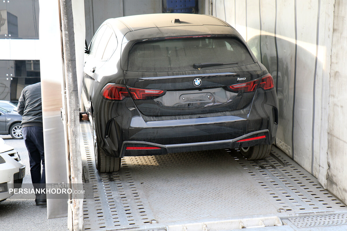 پس از ۷ سال، خودروهای "ب ام و" به ایران رسید +عکس