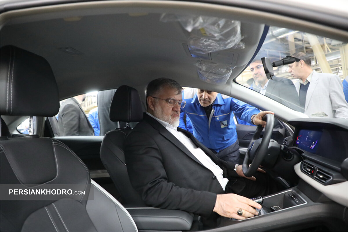 ری‌را سواری به سبک استاندار تهران (+عکس)