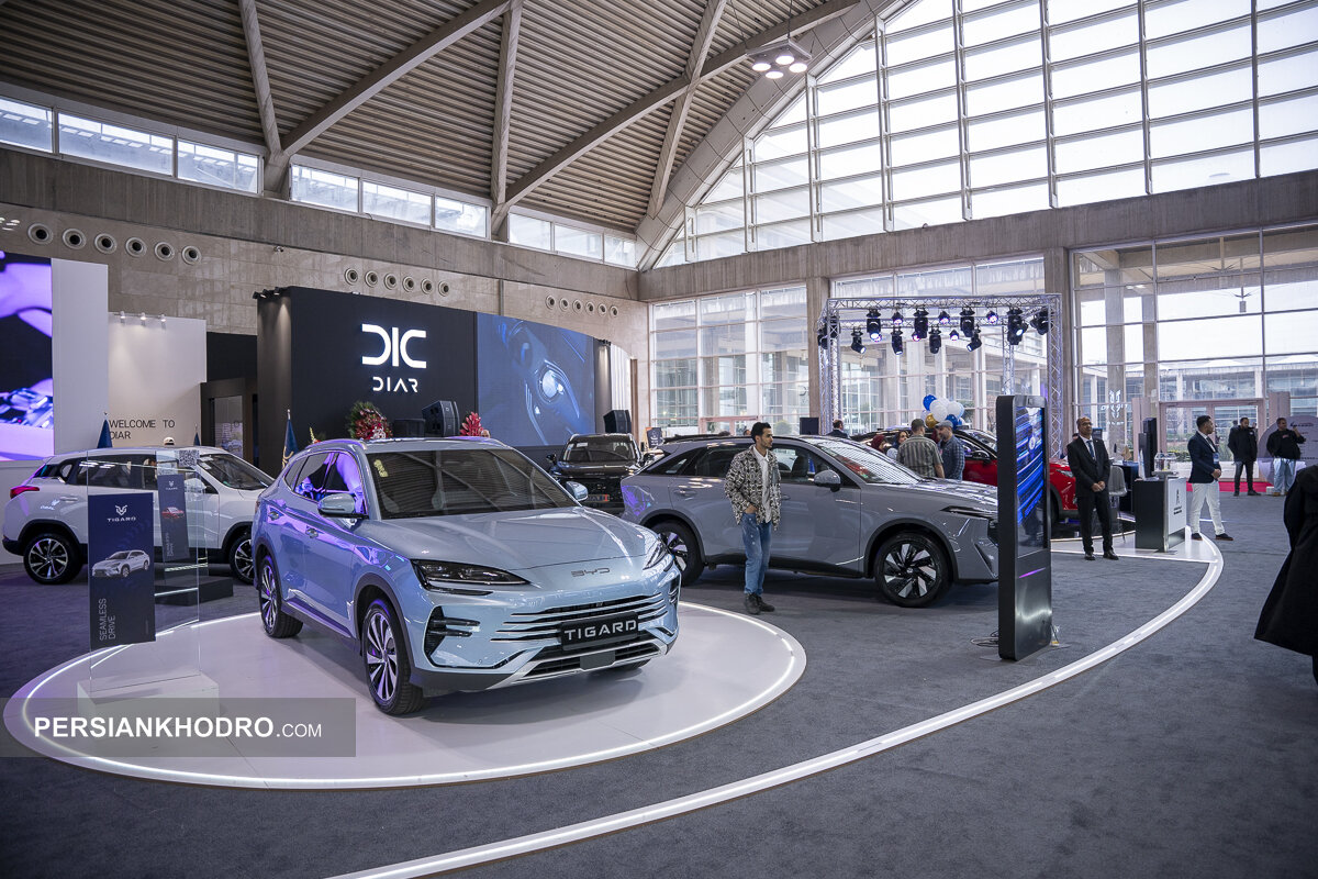 ۴ خودرو تیگاردموتور از دریچه دوربین