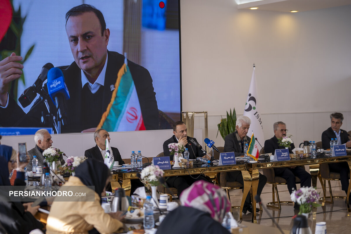 اعلام آمادگی کنسرسیومی از قطعه‌سازان برای خرید سهام سایپا / رونمایی از سوبسید سیاه در نشست قطعه سازان!