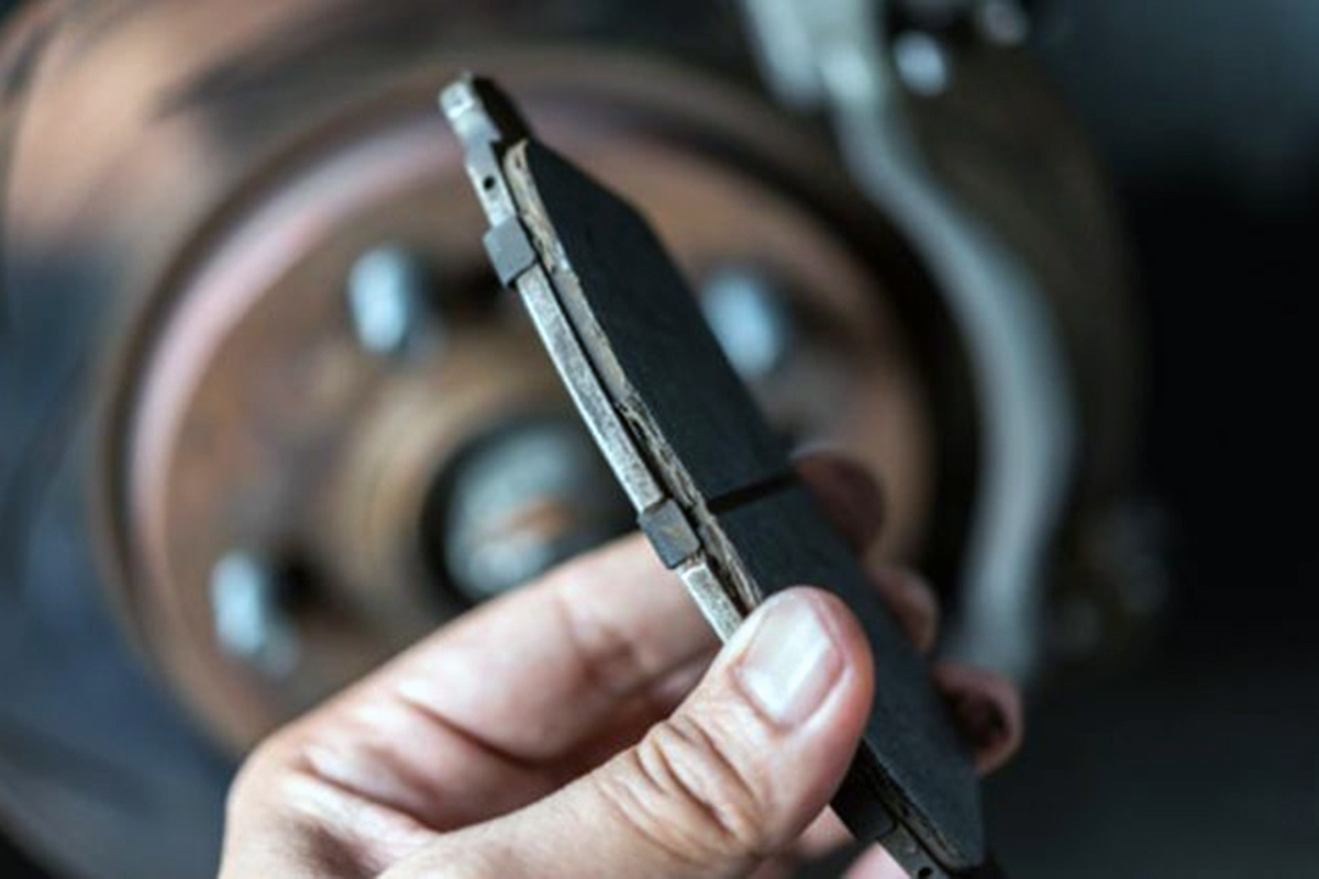 واردات بی‌رویه قطعات پرمصرف خودرو! + ۳ برابر شدن واردات لنت