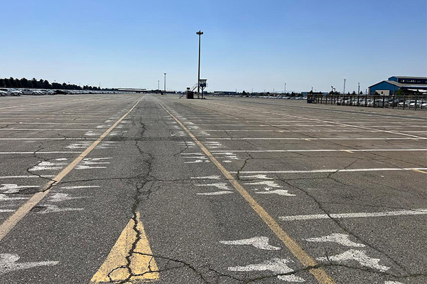 پارکینگ اصلی ایران‌خودرو خالی شد!