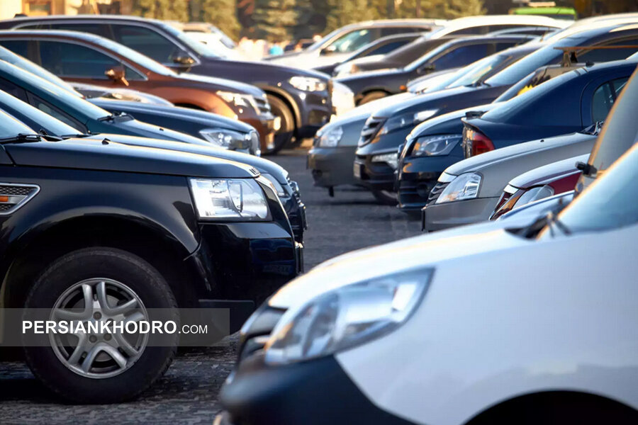نگرانی از آینده و کاهش قدرت خرید، چگونه بازار خودرو را فلج کرد؟