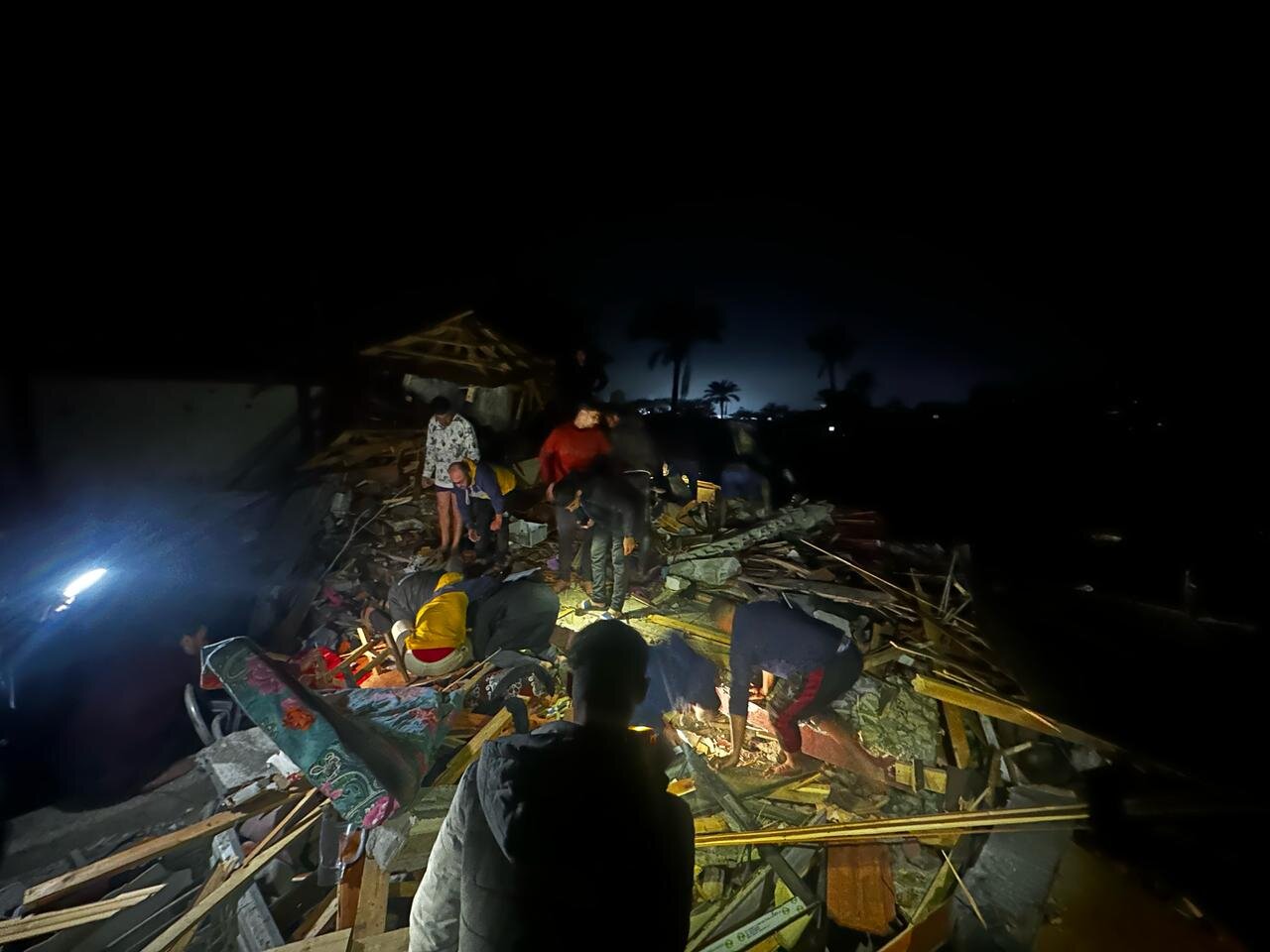 توحش جدید رژیم صهیونیستی در غزه ۶۰ شهید برجای گذاشت+ فیلم