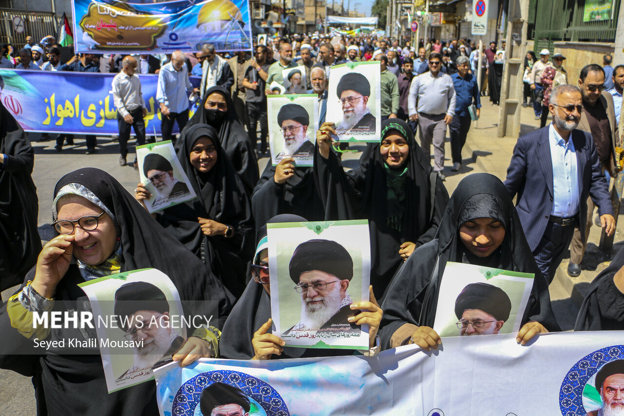 مادر شهید فرجوانی: همه باید در روز قدس به میدان بیاییم