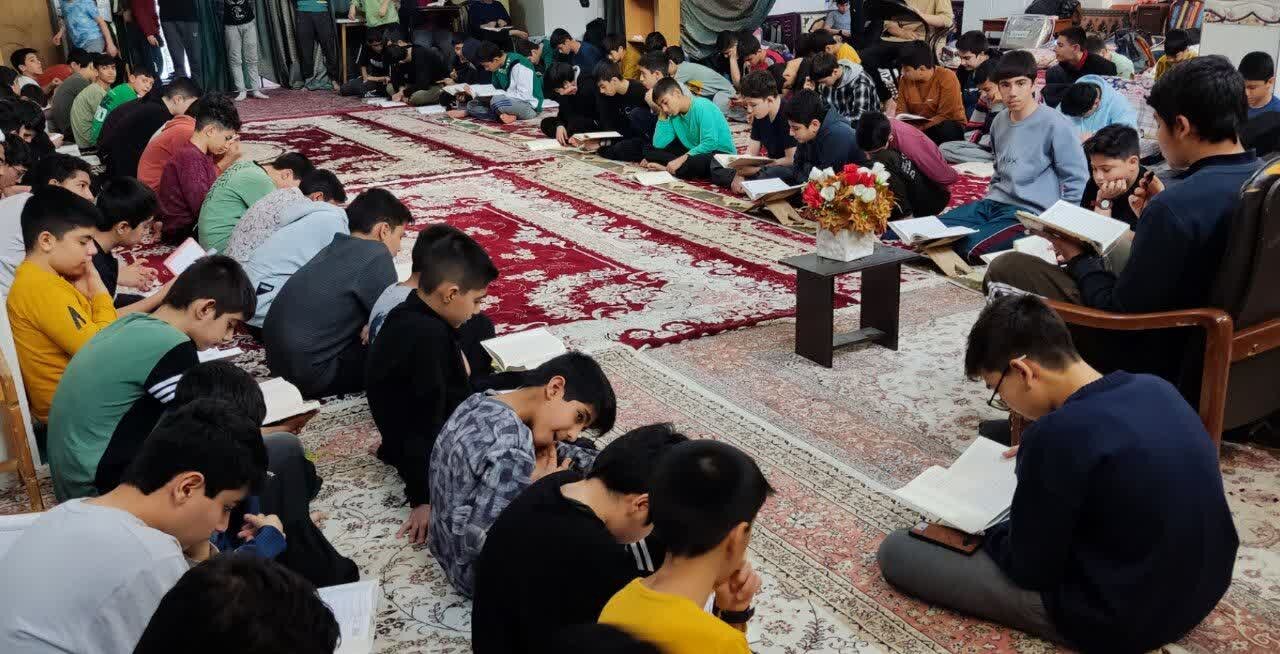 برنامه‌های معنوی ماه رمضان درشهرستان بهار