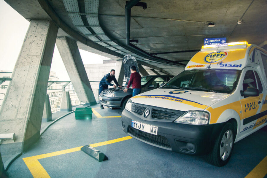 با امداد خودرو ایران آسوده سفرکنید