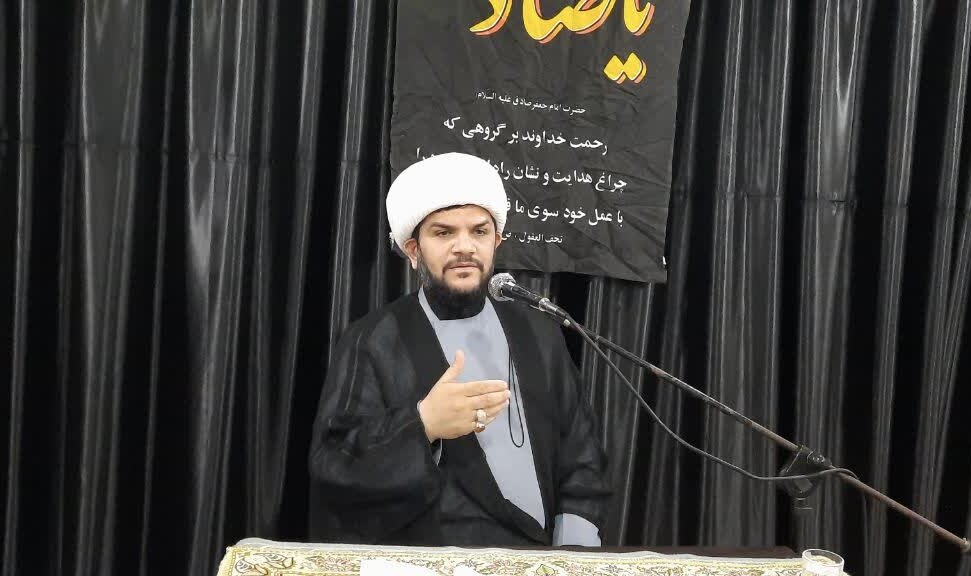 مکتب امام صادق (ع) بهترین الگو برای جهاد تبیین است