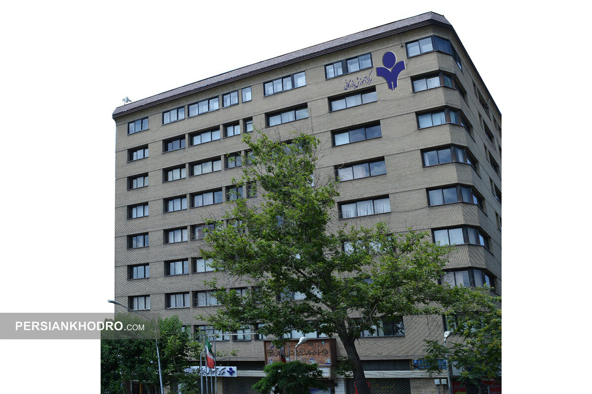 موسسه مطالعات و پژوهش های بازرگانی با ایران اکسپو می رود (+زمان)