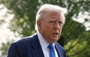 آمریکایی‌ها سیاست‌های ترامپ را عامل وخامت اوضاع اقتصادی می‌دانند