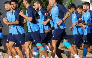 حضور مدیرعامل استقلال در تمرین قبل از بازی با آلومینیوم