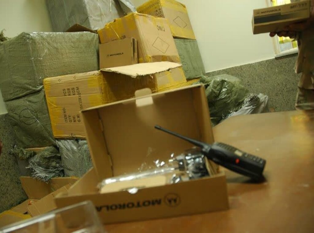 ۵۳۰ دستگاه بیسیم قاچاق در عسلویه کشف شد