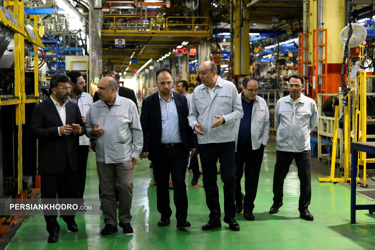 بازرس کل امور صنعت سازمان بازرسی به سایپا رفت (+عکس)