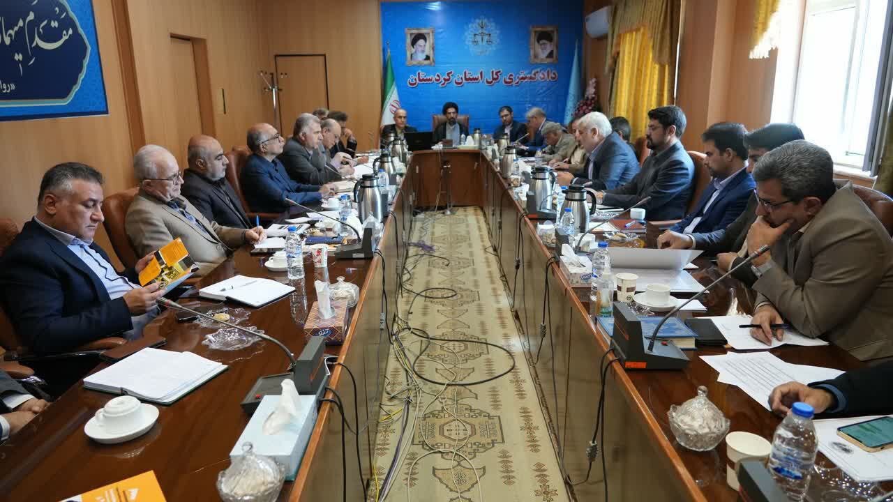 عزم جدی دستگاه قضایی کردستان برای رونق تولید و حمایت از سرمایه‌گذاری