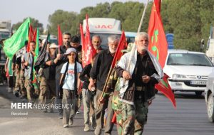 ورود کاروان پیاده حرم امام آذربایجان شرقی به تاکستان