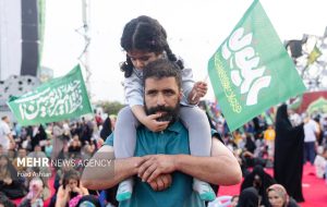 به وارثان خیبر از خروش حیدری بگو