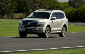 تولید خودرو تانک ۵۰۰ هیبرید در ایران خودرو آغاز شد