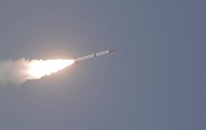 کره شمالی یک موشک بالستیک به سمت شرق آزمایش کرد