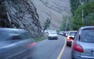 ادامه انسداد کندوان؛ هراز از بعدازظهر یکطرفه می شود