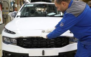 ایمانی:قیمت مواد اولیه خودرو 2برابر شده،قیمت خودرو ثابت ماند