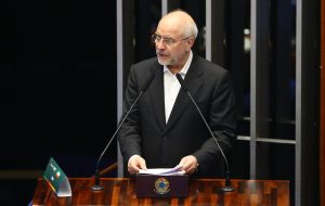 قالیباف: آمریکا در تلاش است حق طبیعی ایران برای غنی‌سازی را انکار کند