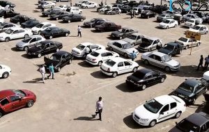 نوسان  قیمت‌ها، بازار خودرو را به رکود کشانده است