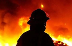 آتش سوزی در پشت نیروگاه کیش