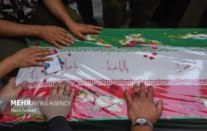 تشییع پیکر شهید راه وطن «حمیدرضا ادیب» در کرج