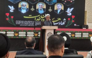 روحانیت پیشتاز دفاع از نظام و ولایت است