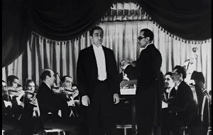 آقای بنان شما با همین ترانه هم در تاریخ ماندید؛ عاشق و دلبسته این خاکم