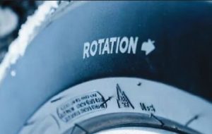 تاثیر تایرهای جهت‌دار بر ایمنی و کنترل خودرو