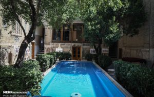 برپایی آیین سوگواری امام حسین (ع) در خانه تاریخی ملک