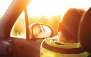 دمای خودرو پارک شده به بیش از ۵۰ درجه افزایش می‌یابد!