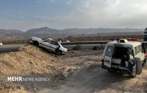 انحراف پژو ۴۰۵ در محور سرخه- آرادان؛ ۶ نفر مصدوم شدند