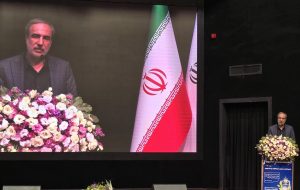 خبرنگاران حقیقت را با قلم خود روایت می‌کنند