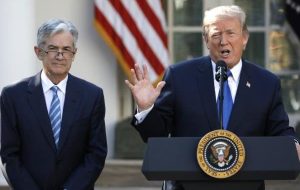 ترامپ یک مقام هیئت مدیره فدرال رزرو را برکنار کرد