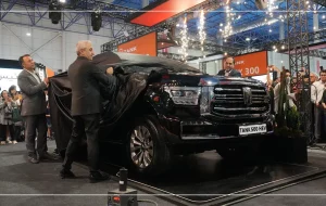 رونمایی تانک 500 توسط شتابران خودرو در نمایشگاه مشهد ۱۴۰۴