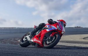 CBR۶۵۰ R؛ شمشیر برنده سامورایی!