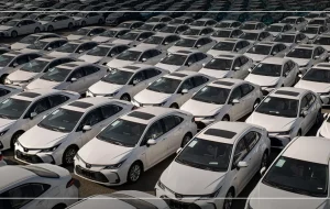 احتمال افزایش ۵۰ درصدی قیمت خودروهای وارداتی در انتظار تعیین تکلیف تعرفه